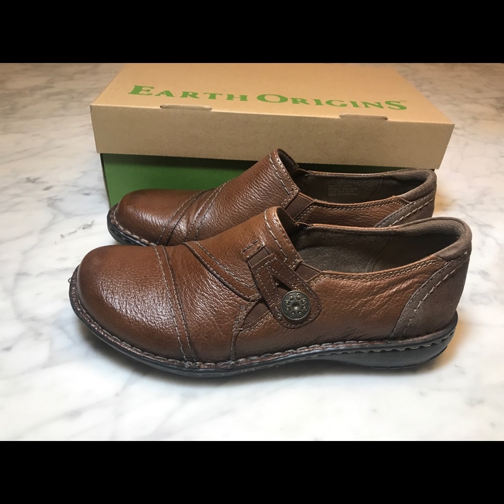 Earth Origins Women’s Brown Leather Loafer - Picture 2 of 7